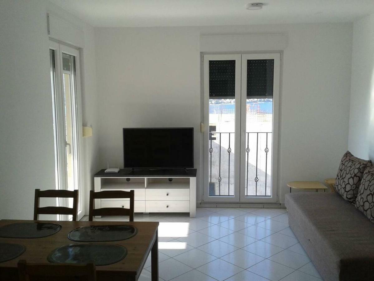 Appartement "Noni" Donji Okrug  Exterior photo